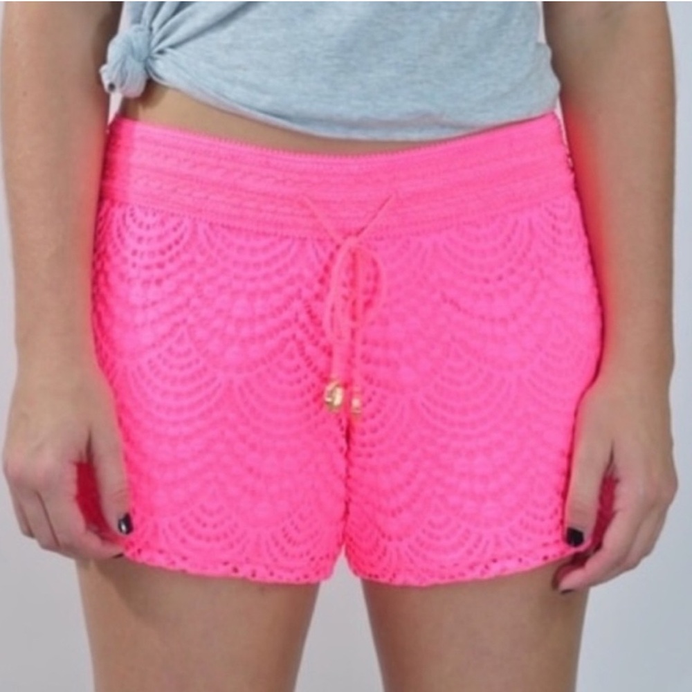 Lily Pulitzer Scalloped Shell Lace Claudette Short (L) NWOT